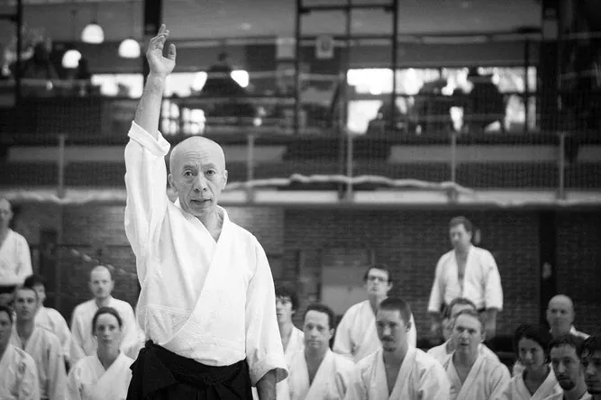 Osawa H. Shihan nos demuestra la importancia de mantener una velocidad