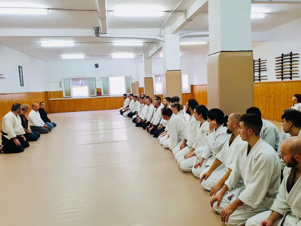 Dan Grade examinations at @ Dojo Central Arashi Group! アラシ・グループの道場で昇段審