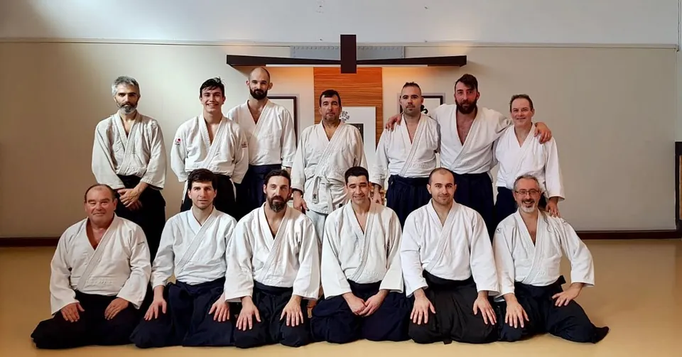 Increíble clase impartida por Ricard Coll (4.º Dan Aikikai). ¡Muchas g