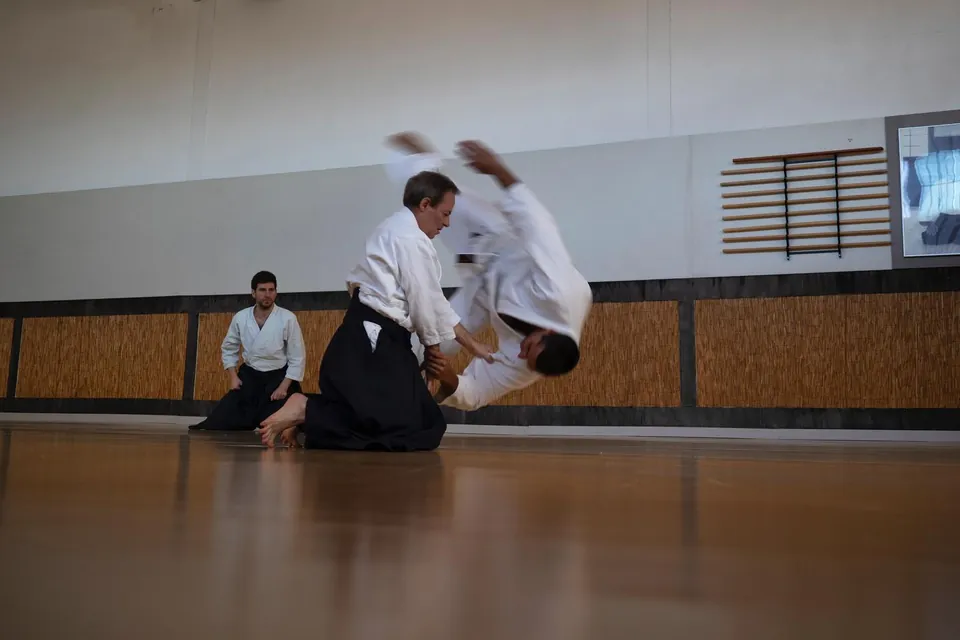 Domingo aka Diumenge aka Dominick!💥 Hanmi-handachi Kiri-otoshi (半身半立切落