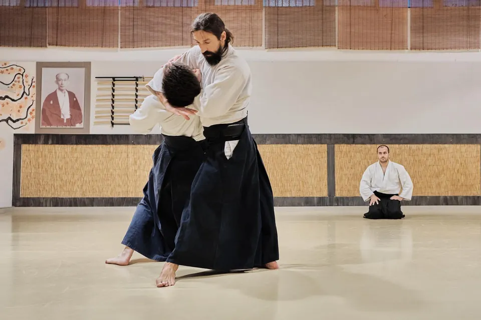 Struggling to take Ukemi (受け身)! 💦 Irimi-nage (入身投げ) by @pablo_martin_