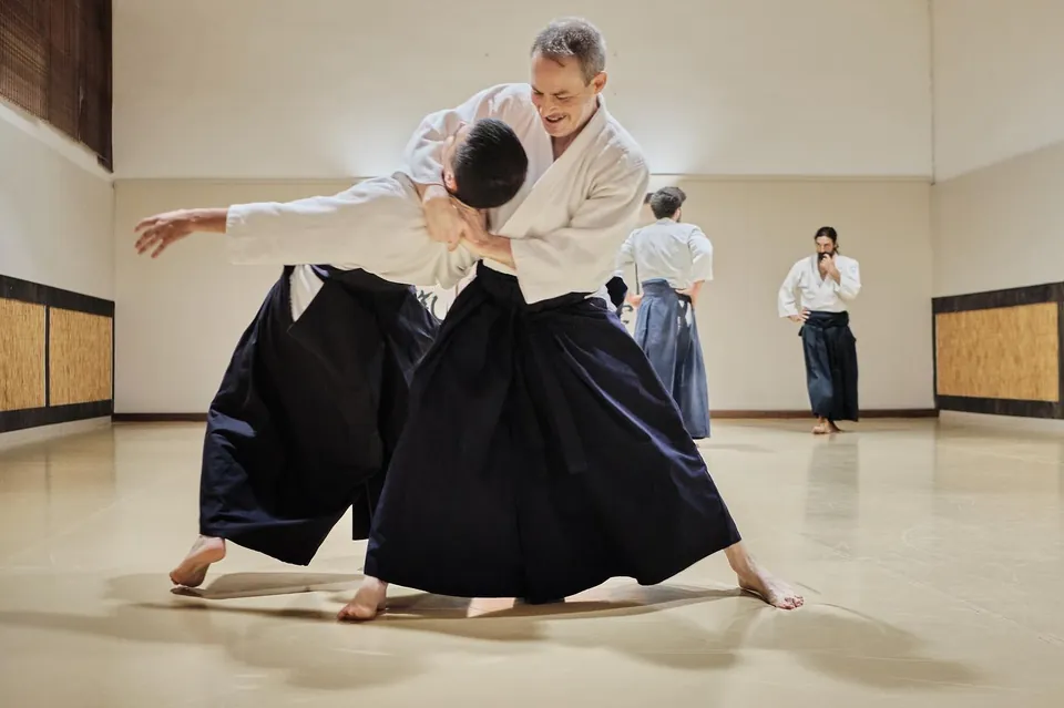 Irimi-nage? Shime-waza? Only Domingo aka Diumenge aka Dominique knows!