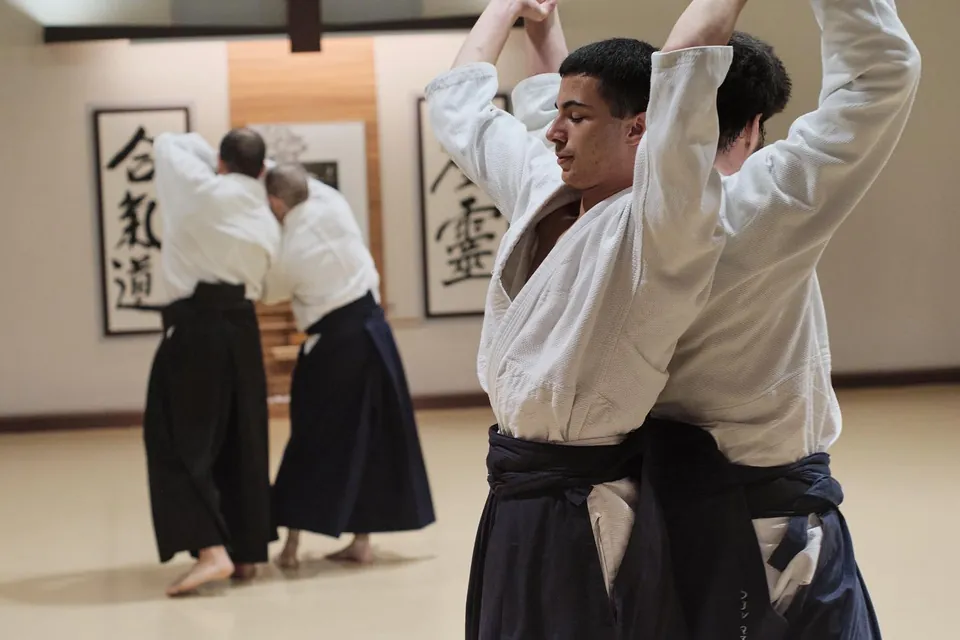 👑 And Haishin-Undō