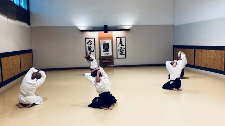 👑 Keep Calm And Jumbi Undō.